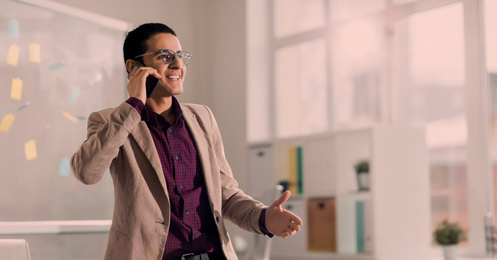 Como gerir uma equipe externa apenas utilizando celular